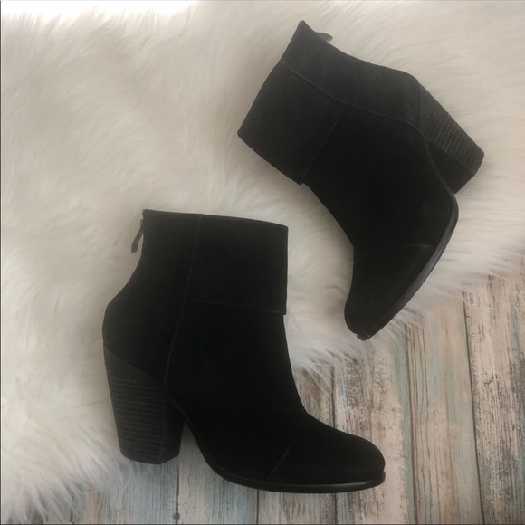 Vince Camuto Hadley Black Suede Ankle Boot 7.5 - Picture 3 of 5